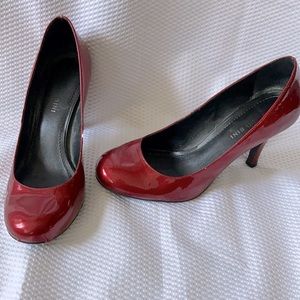 Gianni Bini round toe heels